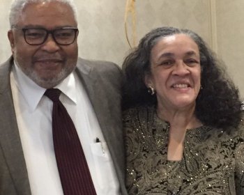 United Check Cashing Celebra 19 Anos de Serviço à Comunidade de Danbury