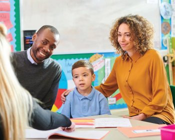 Noviembre Es el Mes de la Participación Entre Familias y Escuela