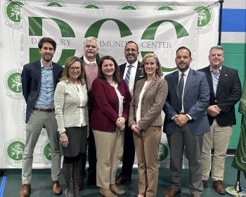 Lecciones de Natación Gratuitas Disponibles para Niños que Califican en Danbury