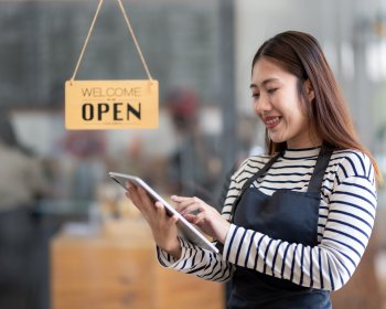 Desarrollando la Resiliencia Financiera: Estrategias para Propietarios de Pequeñas Empresas en el Oeste de Connecticut