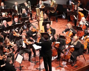 Celebración del Aniversario #150 del Nacimiento de Charles Ives, el Artista de Danbury