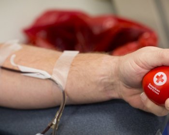 Melhorando a Saúde da Comunidade: Cruz Vermelha Oferece Exames Gratuitos de A1C para Doadores de Sangue em Março