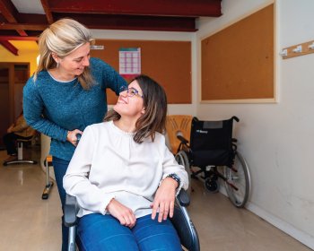 Licença Remunerada em CT: Auxiliando Cuidadores de Entes Queridos com Deficiências de Desenvolvimento